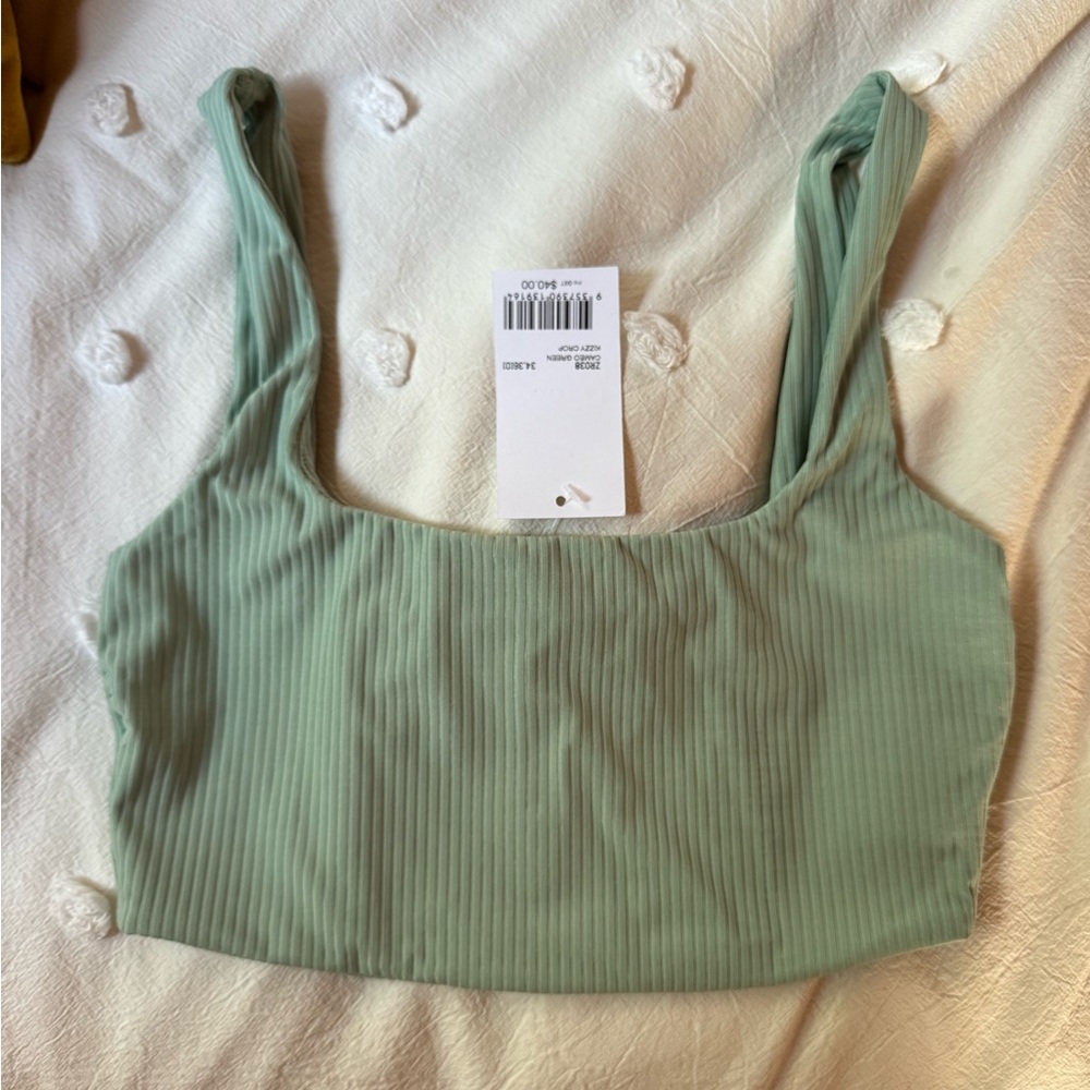 NWT Kookaï Kizzy Crop in Cameo Green, size AUS 0/ US S